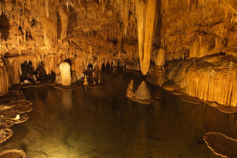 Onondaga Cave State Park